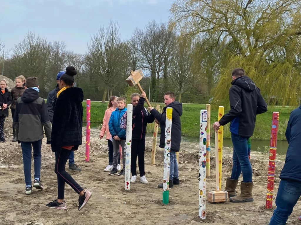 KINDEREN VAN KINDCENTRUM DE TERP NEMEN EEN KIJKJE IN DE TOEKOMST